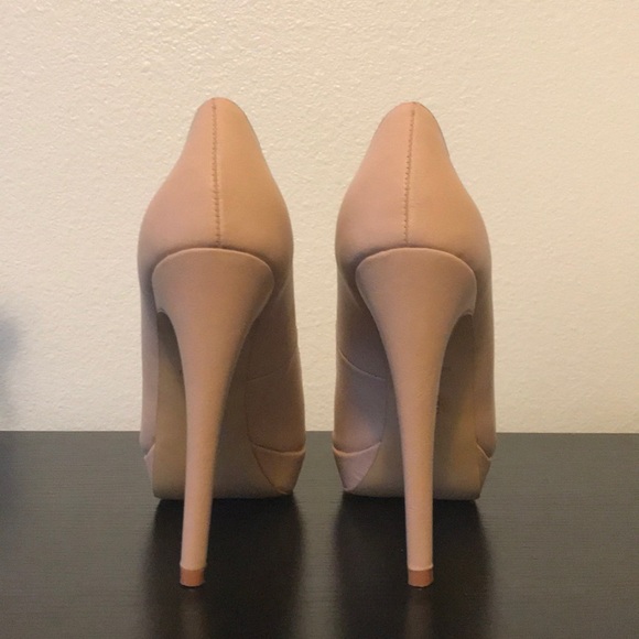 Victoria's Secret Peep-Toe Platform Pumps - Picture 2 of 11